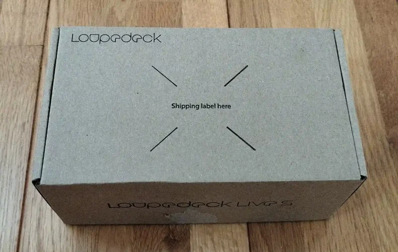 Loupedeck Live Sの外箱画像